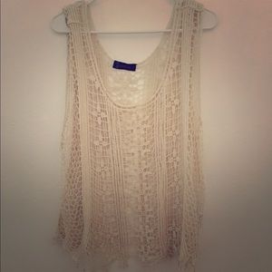 Size 3X tank - loose lace effect